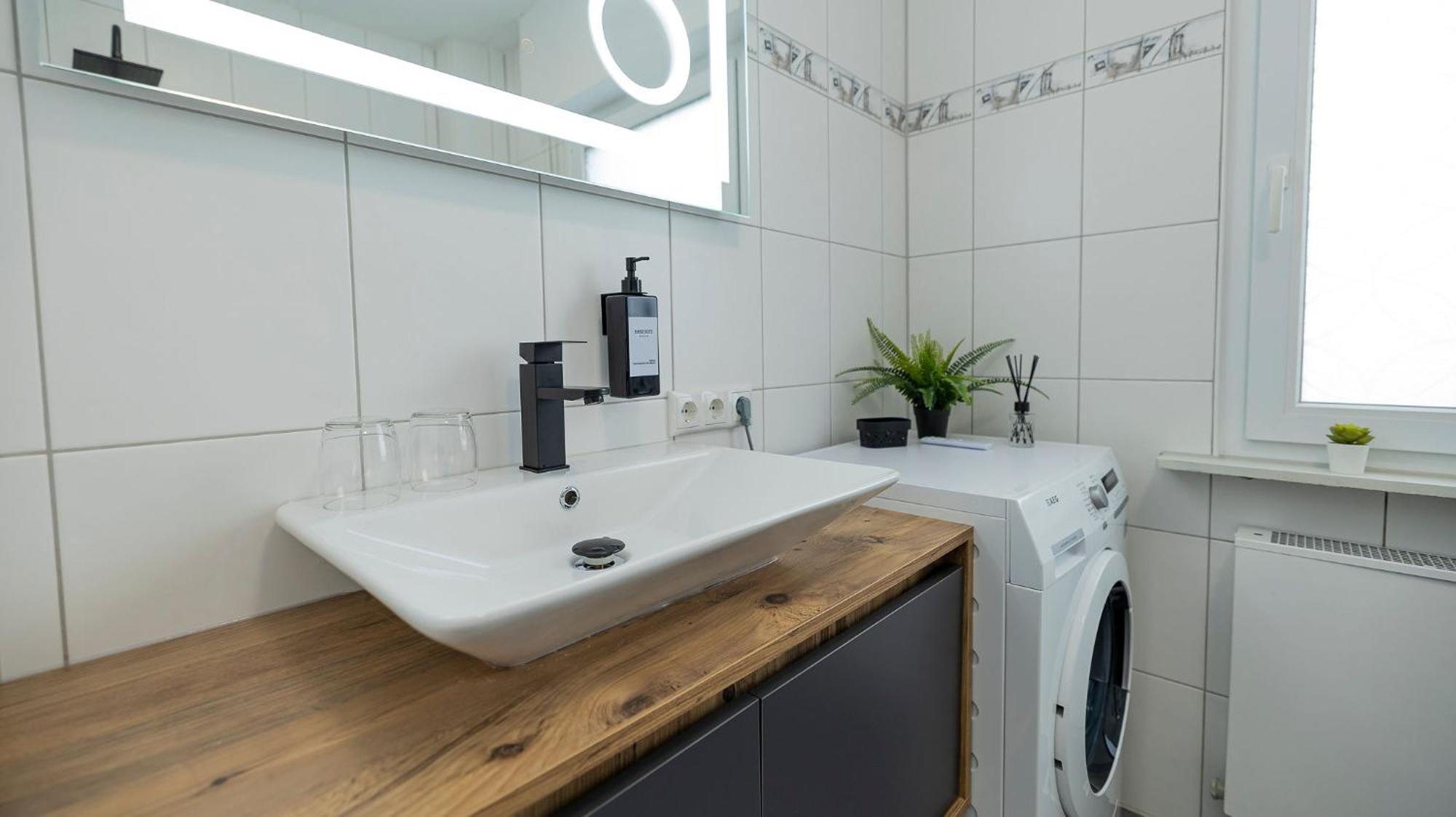 Luxx Home Mm, Airport- Fuer 7 Personen-Parken-Kueche Trunkelsberg Εξωτερικό φωτογραφία